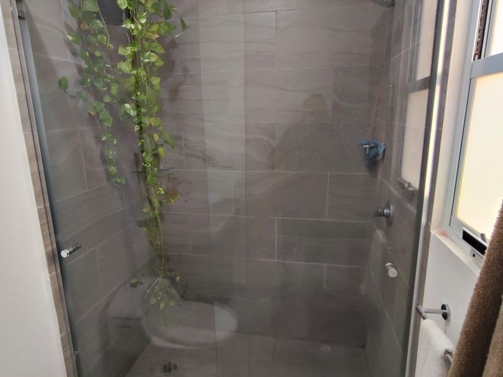 Cancel de baño corredizo en vidrio templado