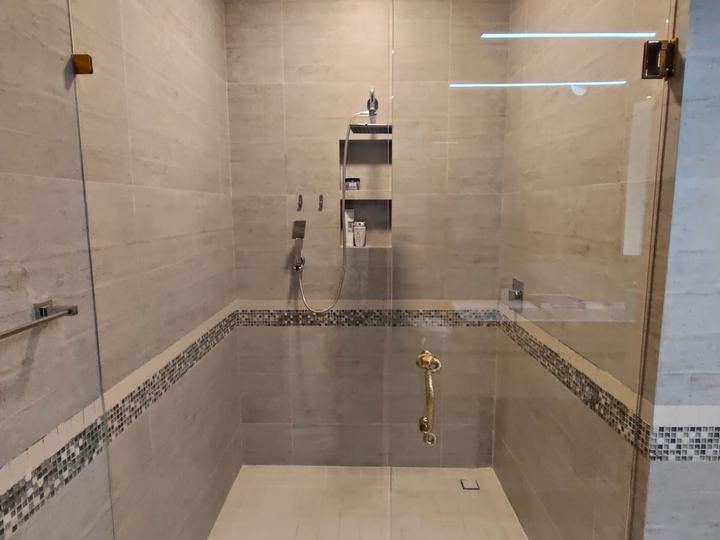 Cancel de baño en vidrio templado claro
